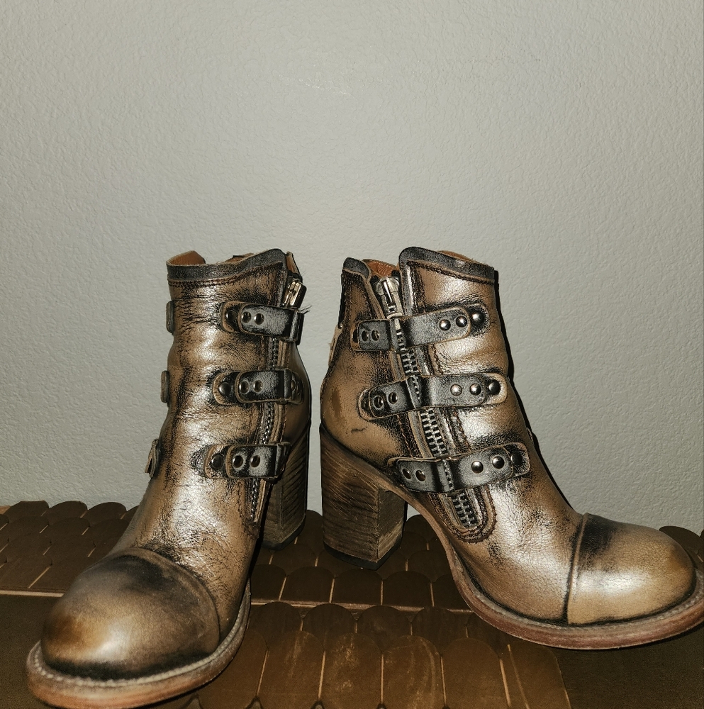 FREEBIRD Beckett Ankle Boots Womens Sz 8 Pewter Leather - Picture 3 of 7